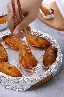 Rolo de folha de alumínio de prata de largura personalizada para embalagens de alimentos em cozinhas pesadas