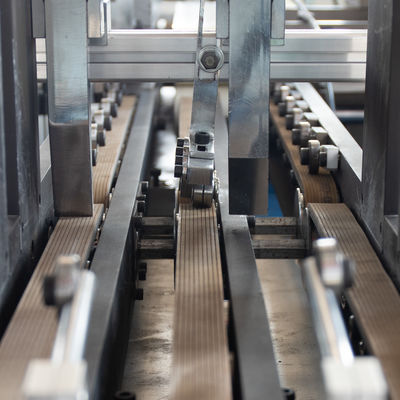 2600*2100*1500 Máquina de fixação automática de lâminas de serra de lâmina de metal para caixa de papel alumínio