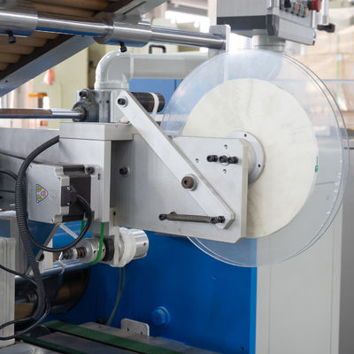 Máquina de enrolar folhas de alumínio de papel de cozinha automático de alta velocidade com sistema de rotulagem automática