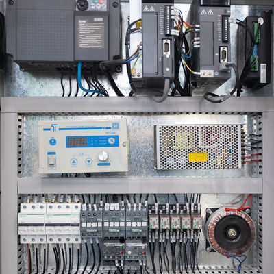 0.009-0.025mm Espessura do material Máquina de enrolar de cortador de folha de alumínio a motor elétrico