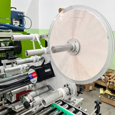 Máquina de corte de papel de alumínio de 4 eixos com função automática de enrolamento