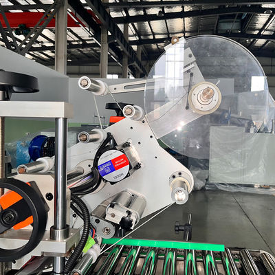 Máquina de enrolar rolos de película de alumínio com 4 espindéis totalmente automática para produtos